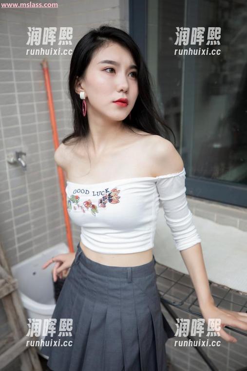 梦丝女神-莹仙女 梦丝女神 - 皮衣撩人的时刻,莹仙女为何还要放出原图...不怕被对比吗?