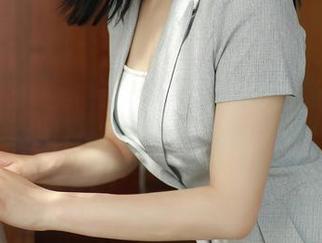 模范学院 – 这组护士风的美图更新，也太有Ellie艾栗栗的气质了吧