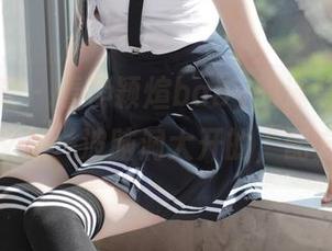 模范学院 – 看李颖煊baby的泳装“原图”，又是一波脑洞大开的“配方”。