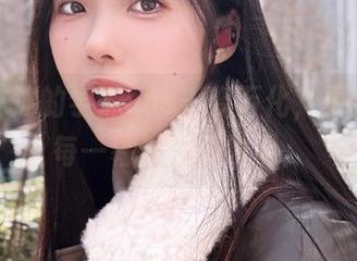炸酱沐沐的学妹cos千变万化，更新后的每一幕都是新发现。