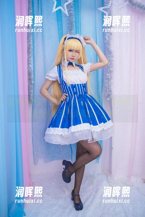 白金Saki 水手服也要个性化,白金Saki定制的图片简直是下水道里游动的小金鱼!