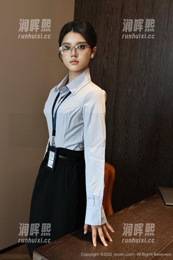 秀人网-养乐多DoDo 秀人网 - 养乐多DoDo,礼服写真全套版,准备好引发一场小风波了吗?