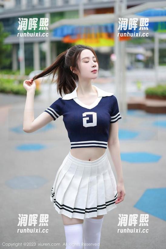 秀人网-安然anran 秀人网 - 当黑色遇上安然anran——完全定制的图集,别说我没提醒你