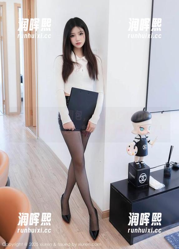 秀人网-绮里嘉Carina 秀人网 - 精选图包,绮里嘉Carina在户外肆意发挥,这一刻,连花草都嫉妒了!
