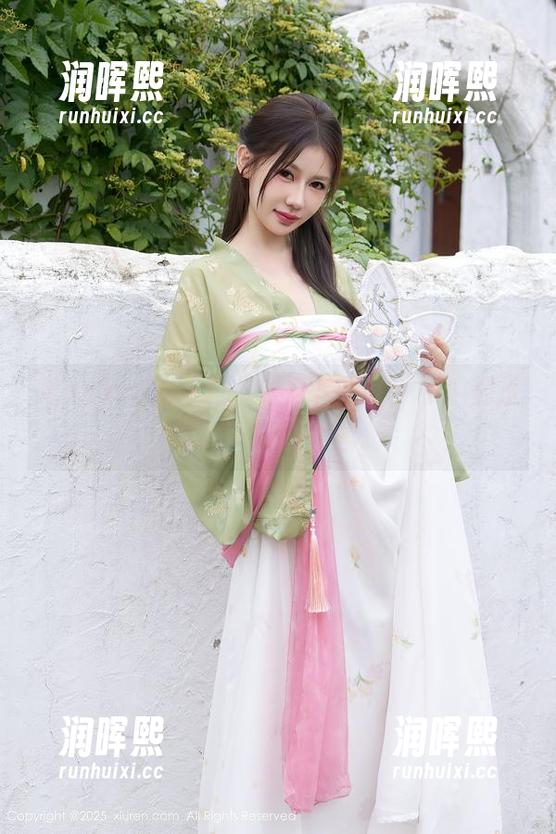 秀人网-龙泽美曦 秀人网 - 龙泽美曦短裙下的每一寸,都是值得下载的美图。