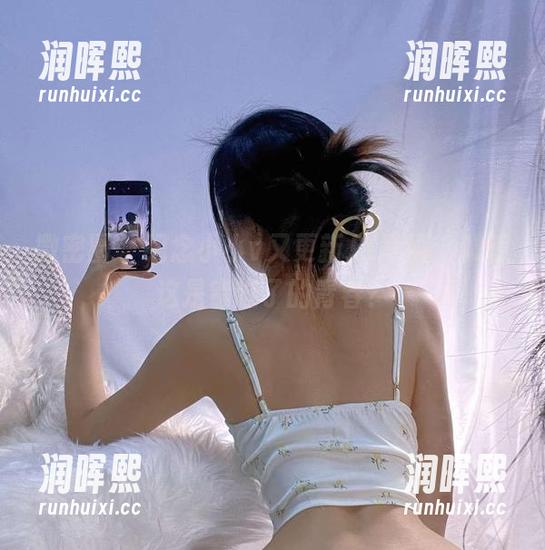 纪念小小v 微密圈 - 纪念小小v又更新JK写真,难道这是错过了的青春?