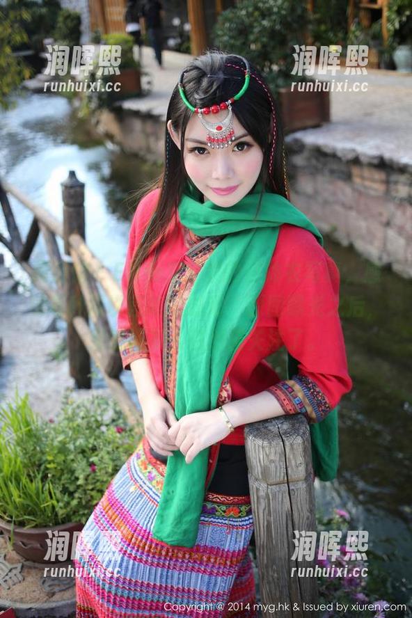 美媛馆-Ellie艾栗栗 美媛馆 - Ellie艾栗栗的连体衣写真,感觉有种难以言喻的时髦,原图曝光之后,果然好多人都加倍关注了。