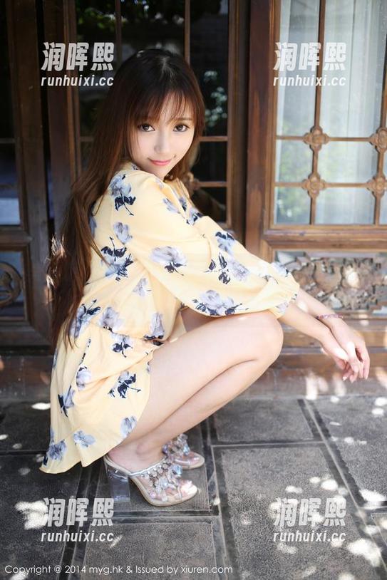 美媛馆-于大乔 美媛馆 - 于大乔的短裙照片,大概是风直接打到爱了吧...