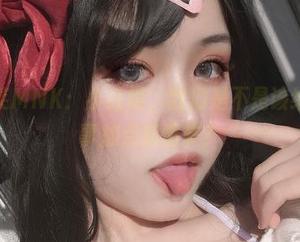 芊川一笑MNK：小红帽，我们是不是该给她的故事加点新情节？