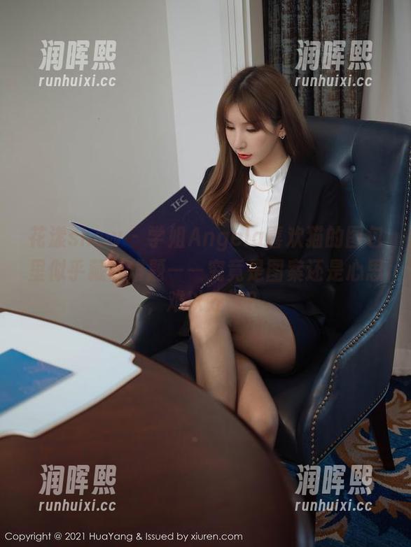 花漾show-Angela喜欢猫 花漾show - 学姐Angela喜欢猫的图包里似乎藏着难题——究竟是图案还是心思,难以分辨?