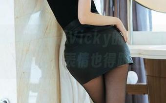 花漾show – 可乐Vicky的套装图集：穿得精致，表情也得跟上！