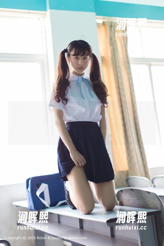 菠萝社-Suki朱忆音 菠萝社 - 原图的Suki朱忆音红裙像是春天的花,翻到图册我突然想给自己加点色彩。