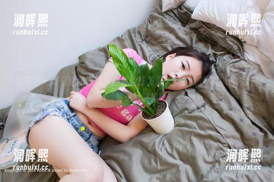 菠萝社-柳侑绮 菠萝社 - 如果漂亮的图片合集能打发夏天,我就把柳侑绮的夏日风情装进口袋里吧!