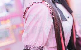 落落Raku，给你讲，纯粹的“无圣光”写真也是很有个性的哦。