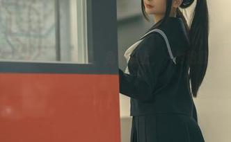 别怀疑，蠢沫沫的瑜伽美图，免费奉上，只为治愈你这些日子的“无聊”。