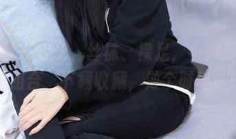 袜啵啵 – 鞋子、丝袜、裸足，小甜豆的美图组合，下载收藏，做个时尚人！