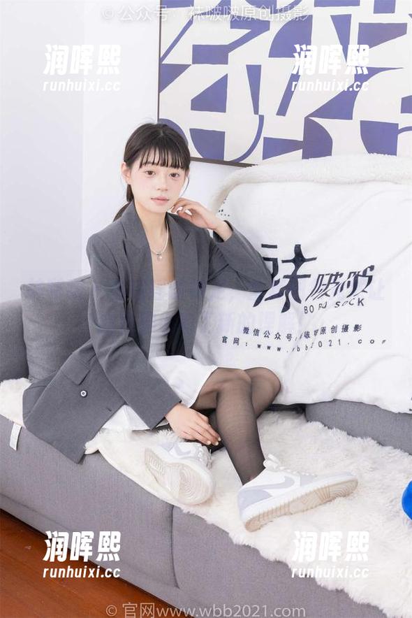 袜啵啵-瑶瑶 袜啵啵 - 看瑶瑶的裸足,全套图包竟然让我对脚也有了新的理解!