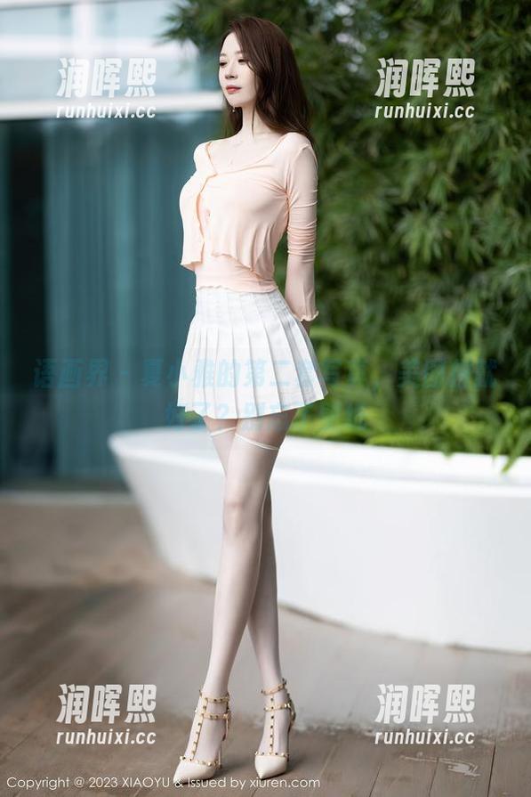 语画界-夏小雅 语画界 - 夏小雅的第二套写真,美图拼就好了?别忘了壁纸