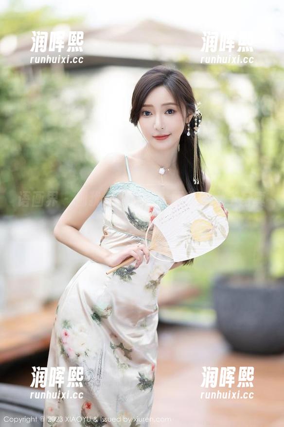 语画界-李丽莎 语画界 - 别犹豫,下载李丽莎的女王写真,保证不会失望!