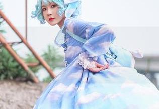 免费领取阿包也是兔娘泳衣作品，保证让你的眼睛不眨！！