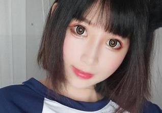 心中草莓味，雯粥粥的蓝色制服套图竟然免费？！