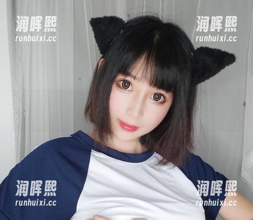 心中草莓味，雯粥粥的蓝色制服套图竟然免费？！